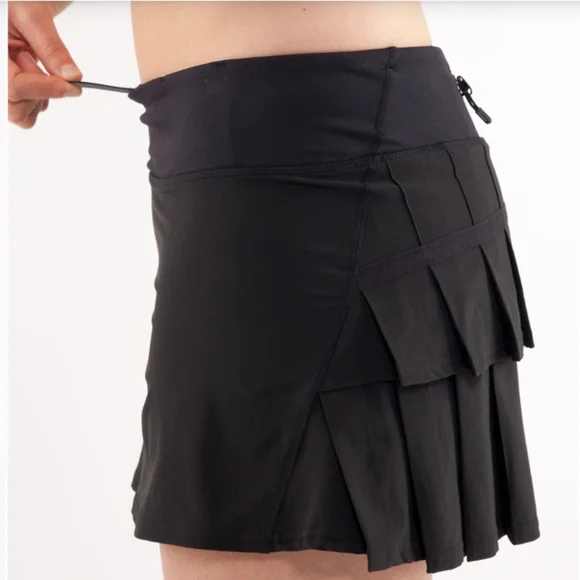 Lululemon Run Pace Setter Skirt/Skort in Black Size 4 Tall! Rare Size! - Picture 5 of 9